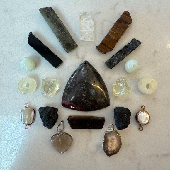 Natural Stone and Crystal Pendant Lot - Picture 3 of 16